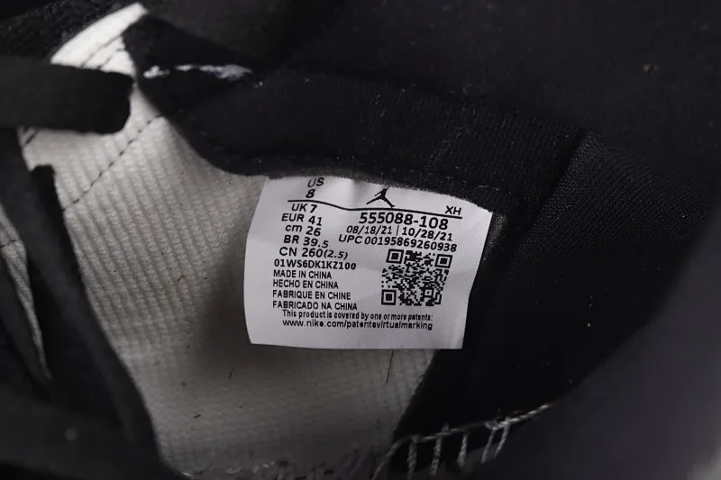 All categories Air Jordan Jordan series basketball shoes Air Jordan 1 High L version Air Jordan 1 High OG "Stage Haze" AJ1 Joe 1 black and gray toe 555088-108